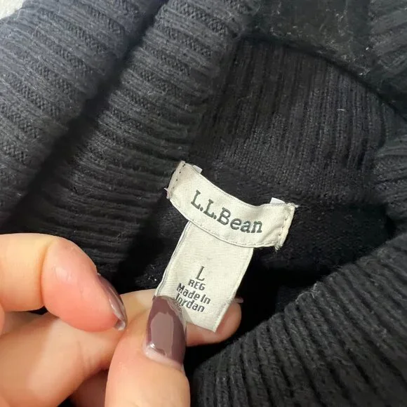 🧥 L.L. Bean Classic Black Turtleneck Sweater 🖤 Size L - Picture 3 of 6
